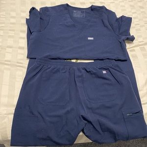 Figs scrubs set